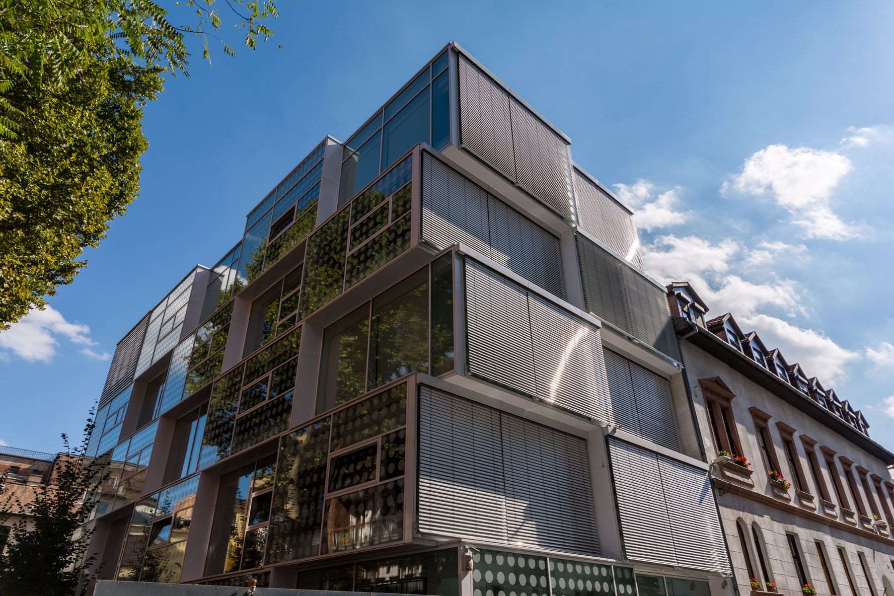 tervezes-lamellas-arnyekolokkal