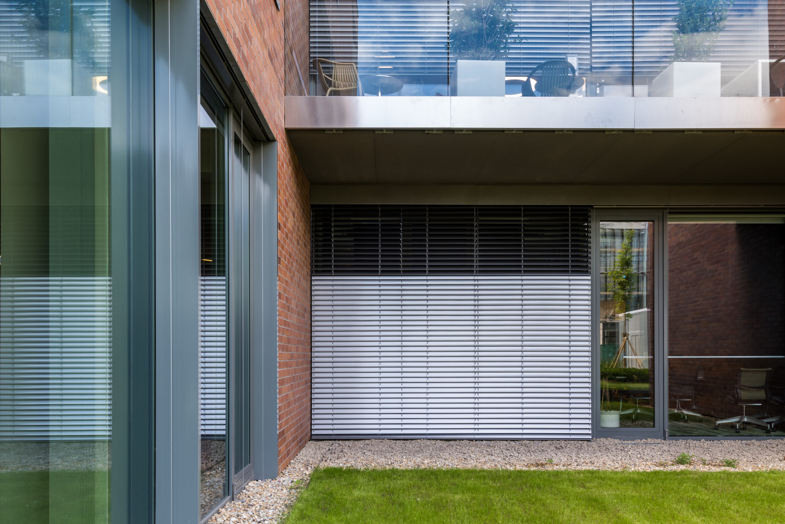 tervezes-lamellas-arnyekolokkal