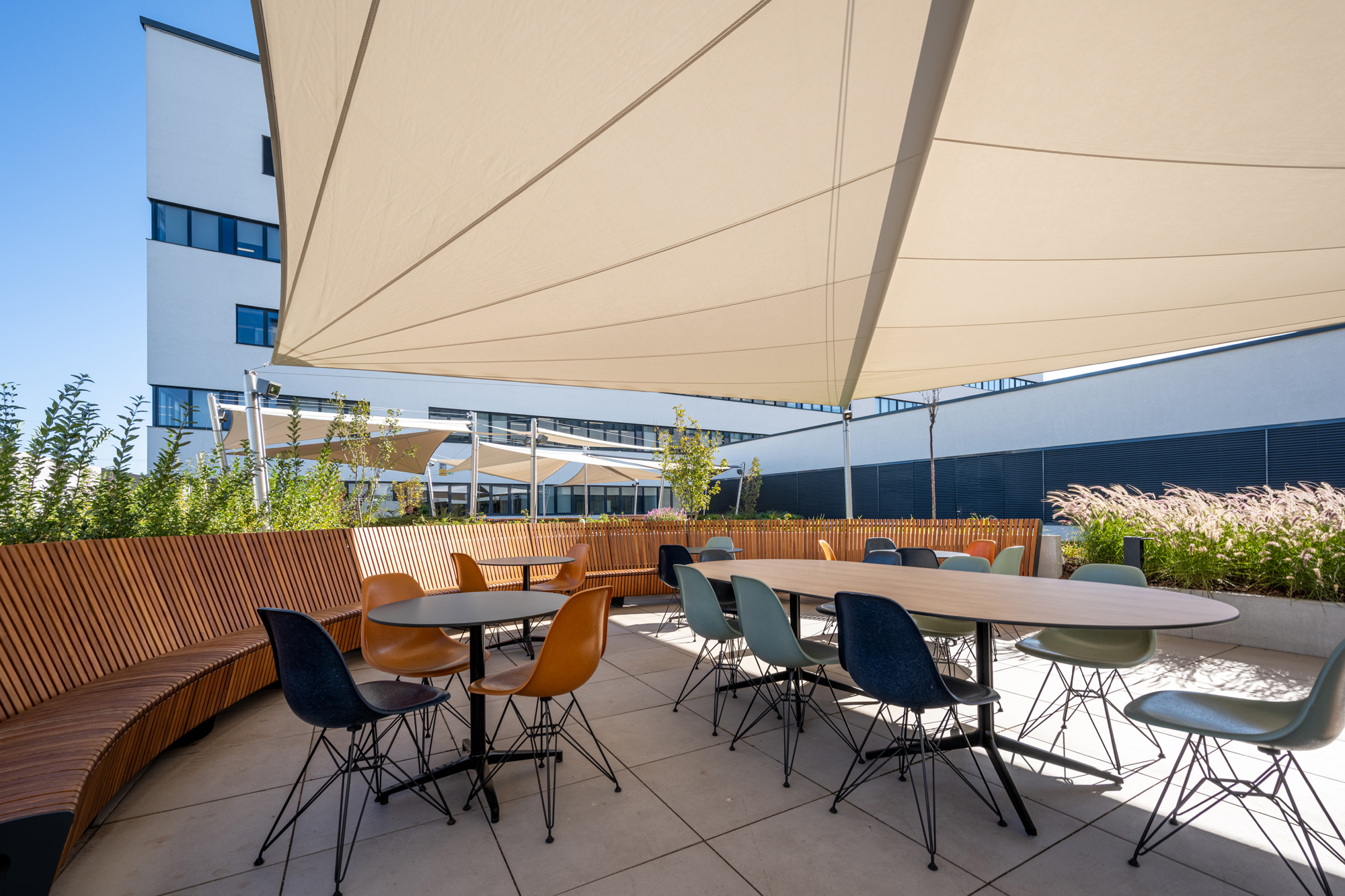 krullung-legyen-minden-belvarosi-irodahaz-tetejen-tetoterasz