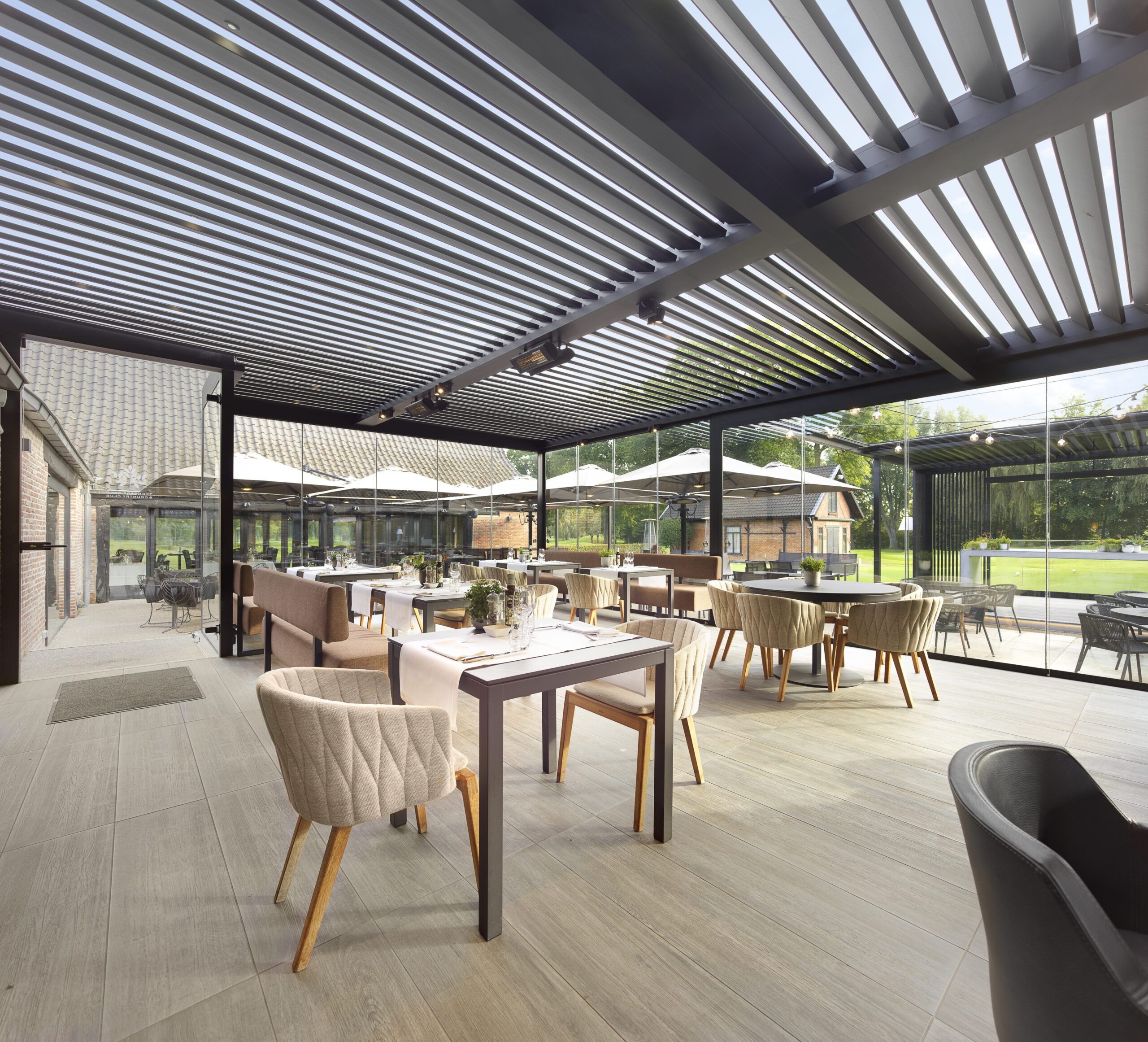 krullung-legyen-minden-belvarosi-irodahaz-tetejen-tetoterasz