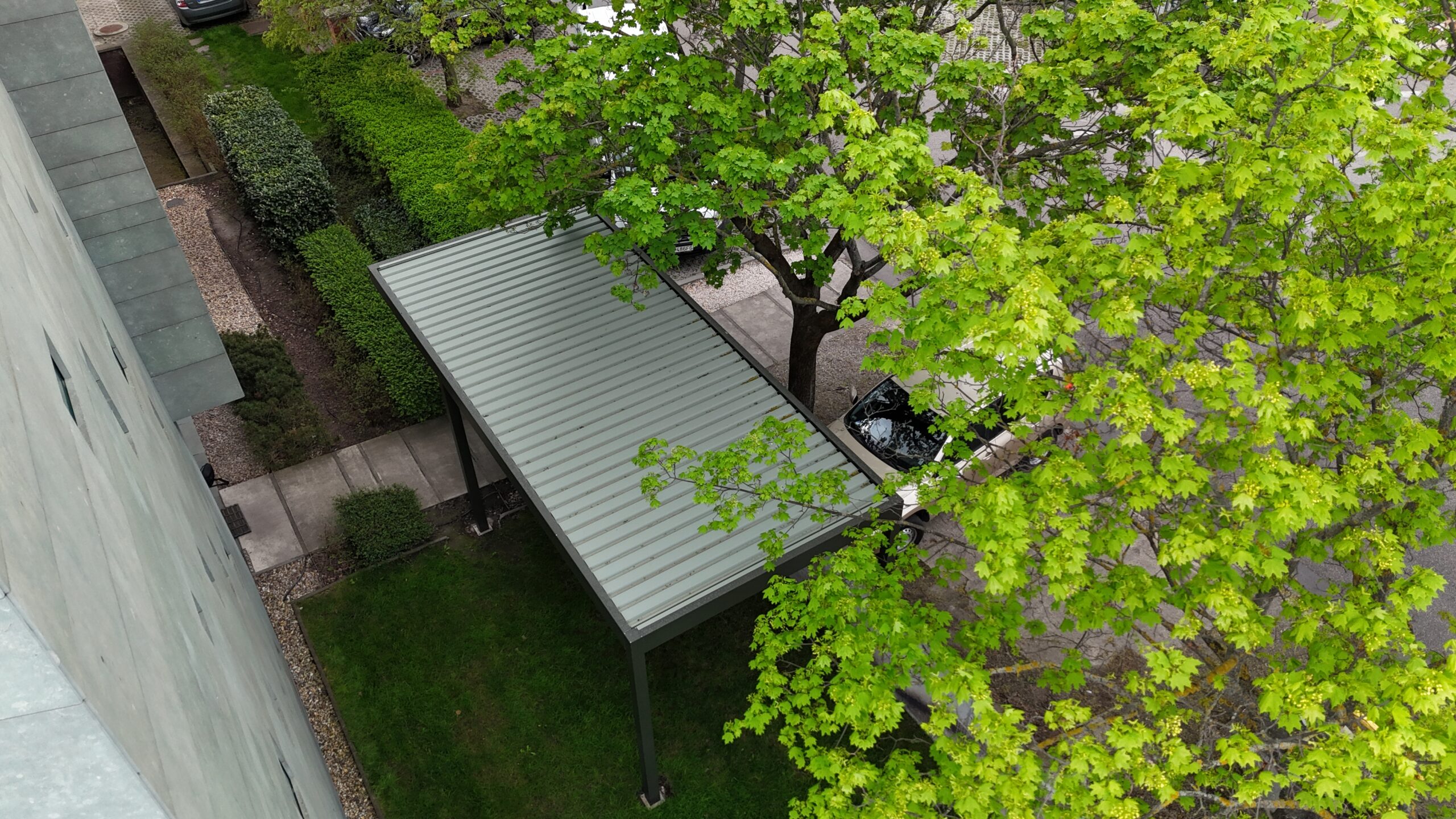 krullung-legyen-minden-belvarosi-irodahaz-tetejen-tetoterasz