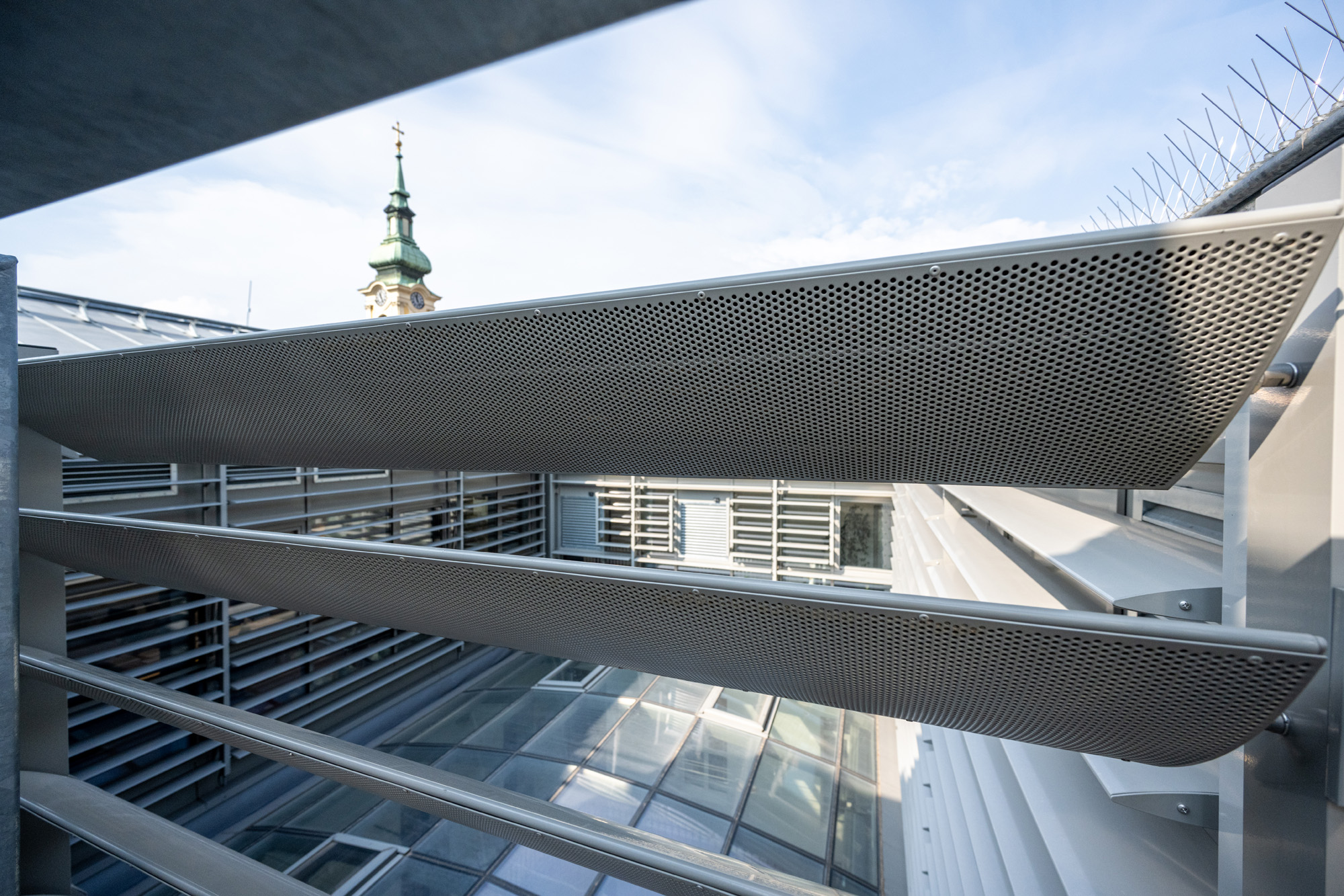 krullung-legyen-minden-belvarosi-irodahaz-tetejen-tetoterasz